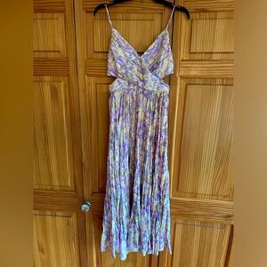 🌸 ASTR the Label Pleated Twist Bust Cutout Midi Dress Purple&Yellow Floral small